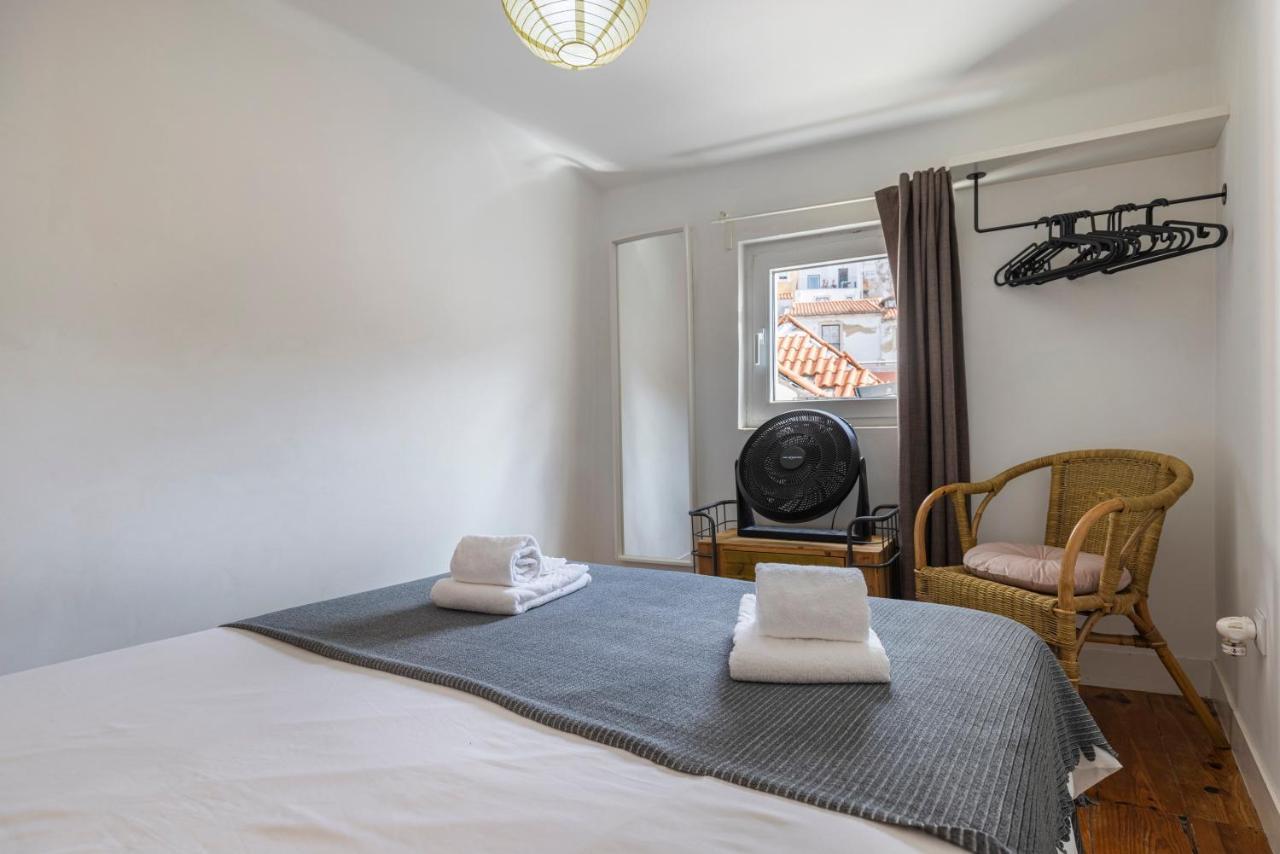 Alfama 2Bdr Duplex Apartment W/ Balcony By Lovelystay Lisboa エクステリア 写真