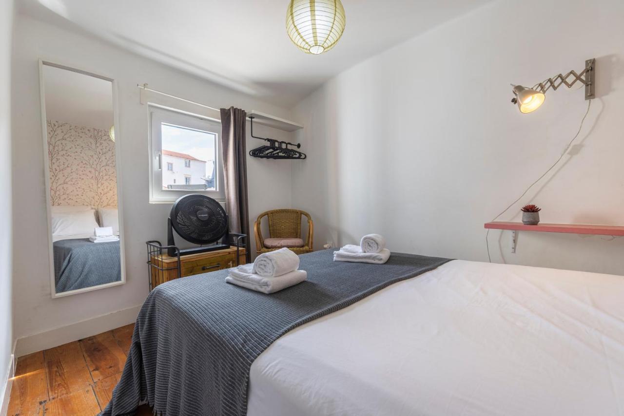 Alfama 2Bdr Duplex Apartment W/ Balcony By Lovelystay Lisboa エクステリア 写真