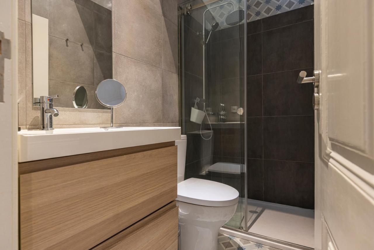 Alfama 2Bdr Duplex Apartment W/ Balcony By Lovelystay Lisboa エクステリア 写真