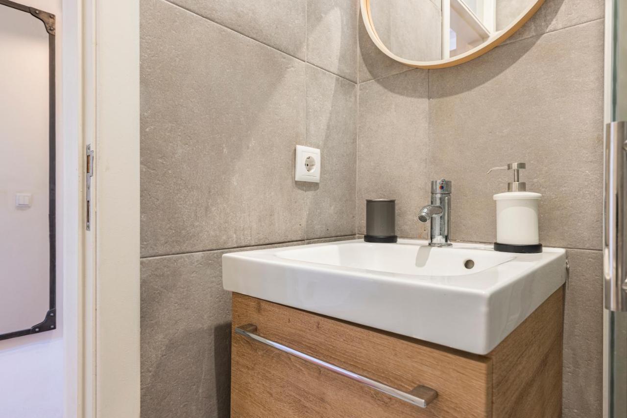 Alfama 2Bdr Duplex Apartment W/ Balcony By Lovelystay Lisboa エクステリア 写真