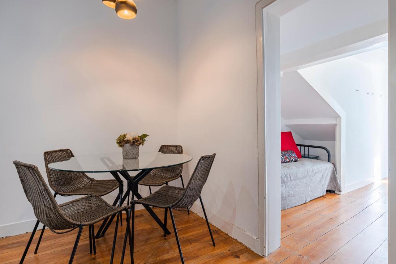 Alfama 2Bdr Duplex Apartment W/ Balcony By Lovelystay Lisboa エクステリア 写真